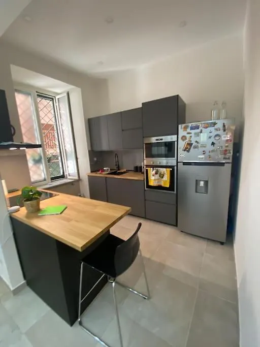 Gasthuis Happy Shared Apartment Napels Italië