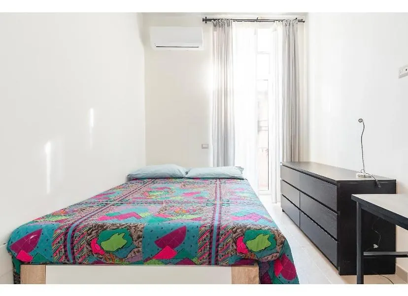 Gasthuis Happy Shared Apartment Napels Italië