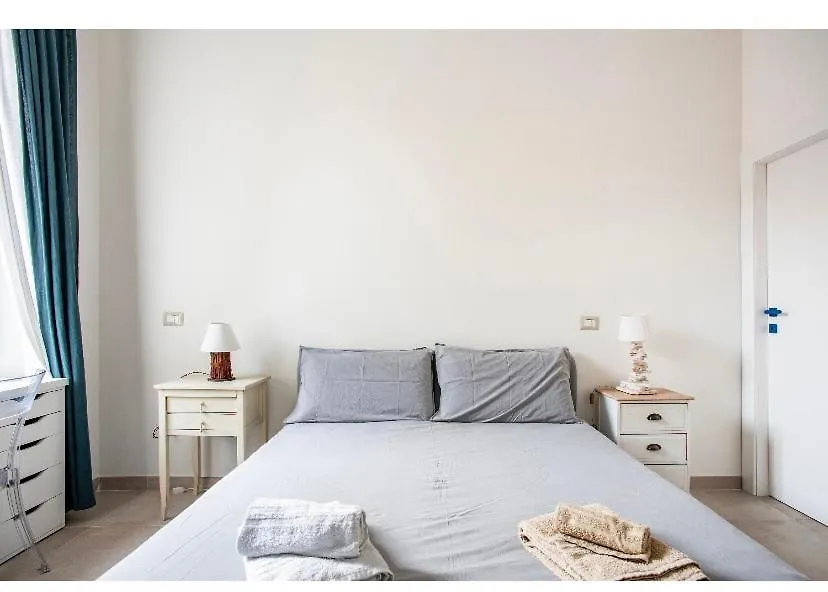 Gasthuis Happy Shared Apartment Napels
