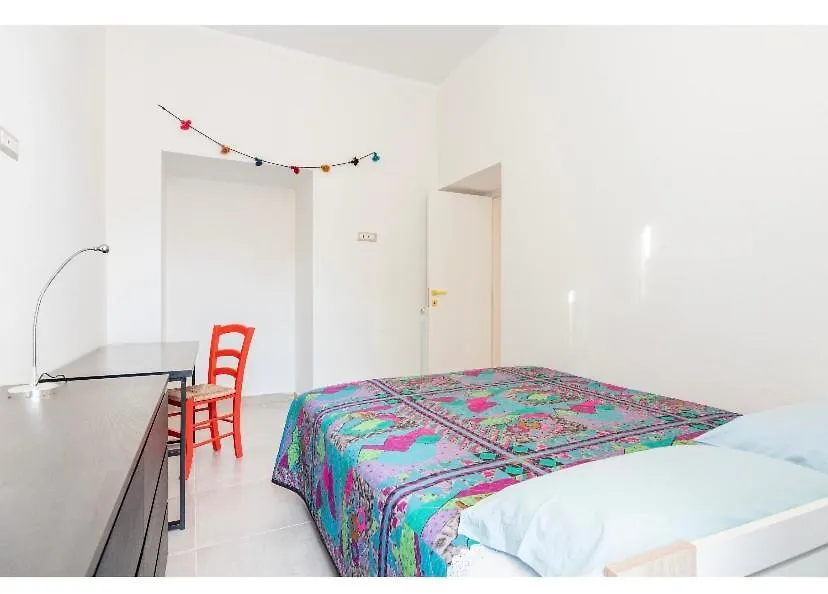 Happy Shared Apartment Napels Italië