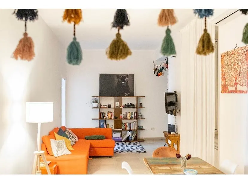 Happy Shared Apartment Naples Guest house