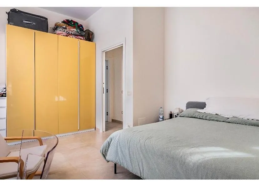 Happy Shared Apartment Naples 0*,