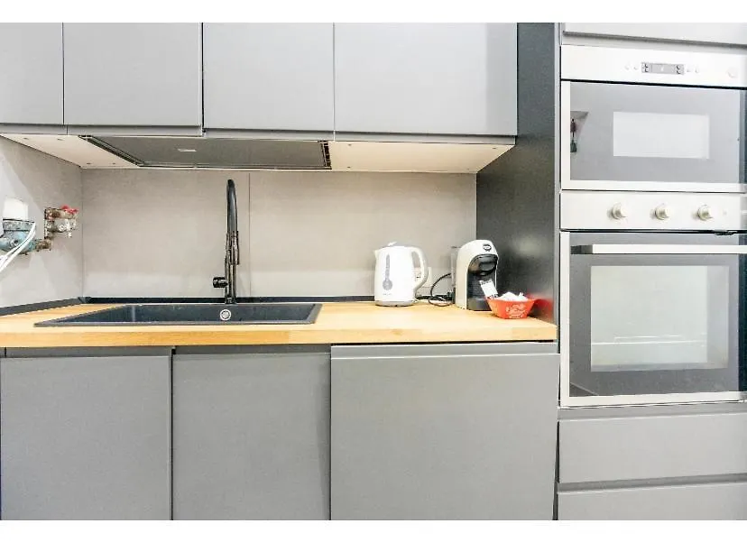 Happy Shared Apartment Naples Guest house