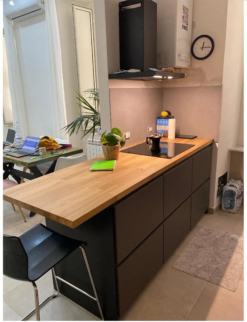 Guest house Happy Shared Apartment Naples